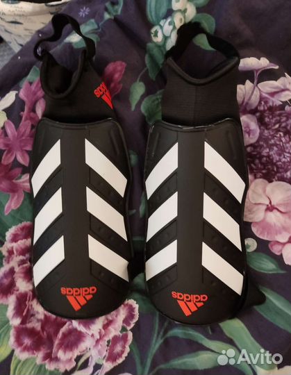 Щитки футбольные adidas новые размер xl