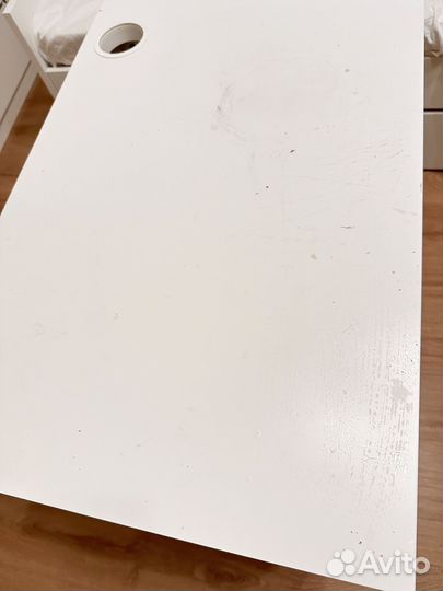 Письменный стол IKEA