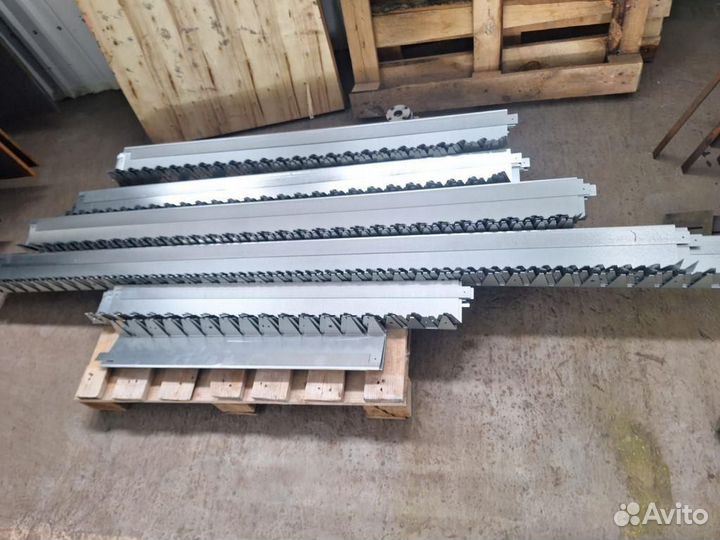 Металлический бордюр 1200*40*45*1,5