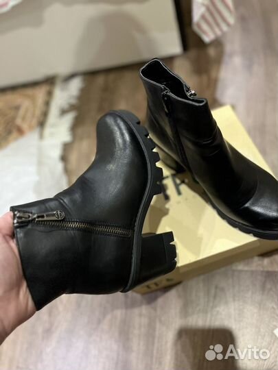 Демисезенные сапоги