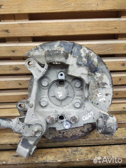 Цапфа задняя правая Nissan Teana J31 2006