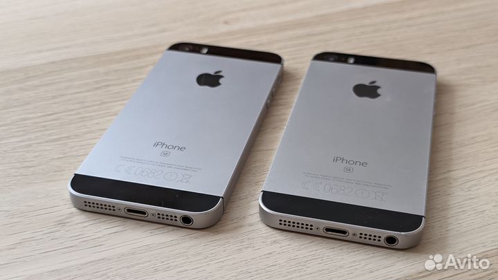 iPhone SE, 32 ГБ