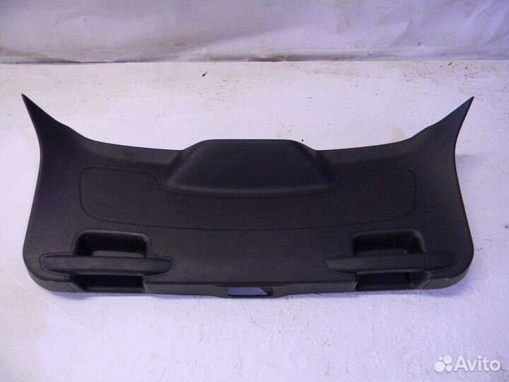Обшивка двери багажника Focus III 2011