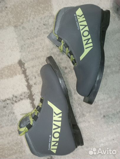 Лыжные ботинки