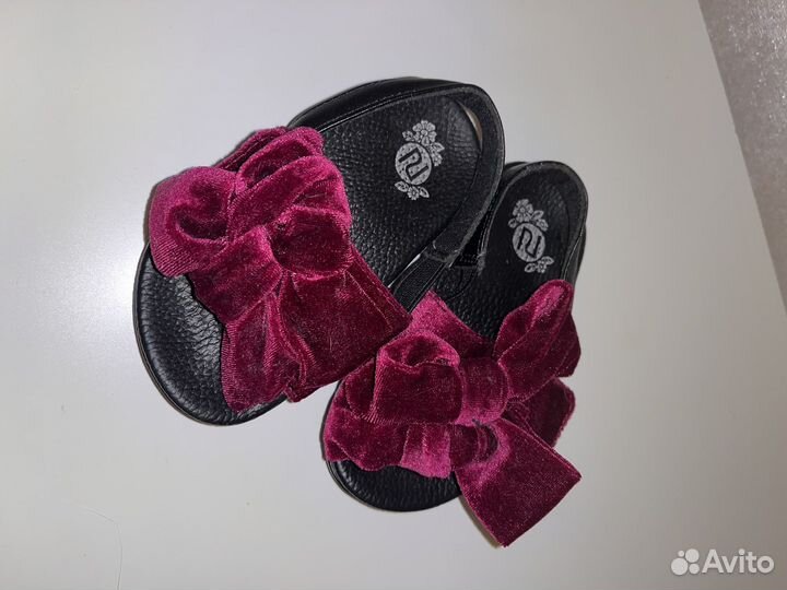 Сандалии для девочки