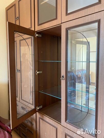 Мебельная стенка бу