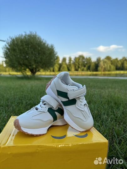 Кроссовки детские