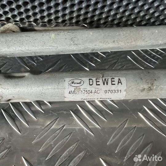 Трапеция стеклоочистителей Ford Focus