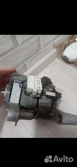 Двигататель стиральной машины