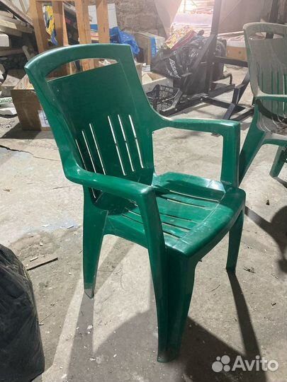 Кресло пластиковое для дачи