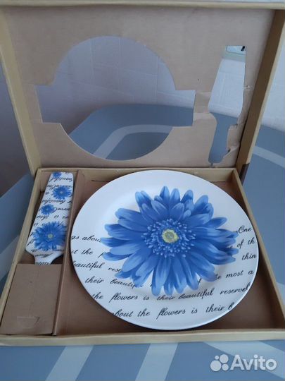 Блюдо для торта с лопаткой