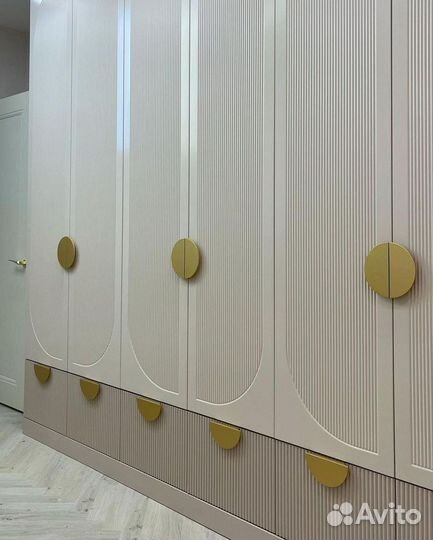 Шкаф распашной Y 565