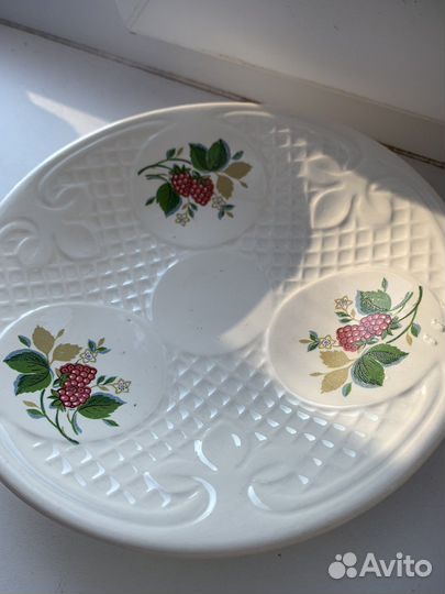 Набор тарелок