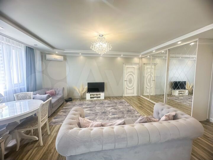 2-к. квартира, 60 м², 14/28 эт.