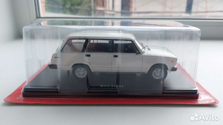 Модель автомобиля ваз 21044