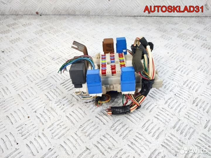 Блок предохранителей Nissan Primera P12 24350AV700