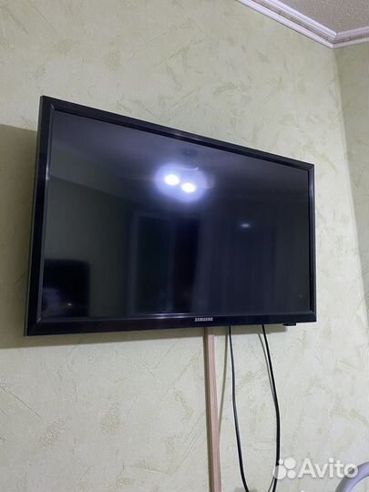 Телевизор samsung T24E310EX б/у