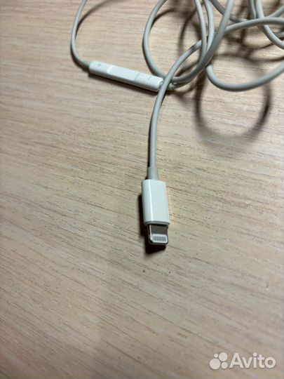 Наушники apple earpods lightning