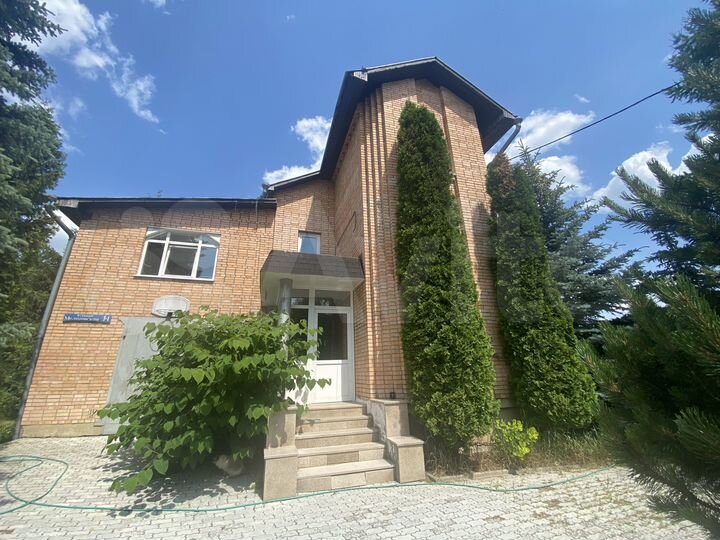 Дом 470 м² на участке 25 сот.