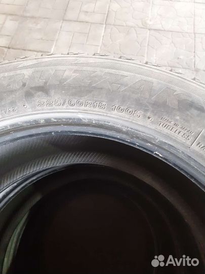 Bridgestone Blizzak DM-V1 225/60 R18