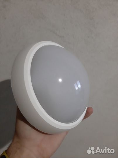 Много светильников LED с датчиком движения