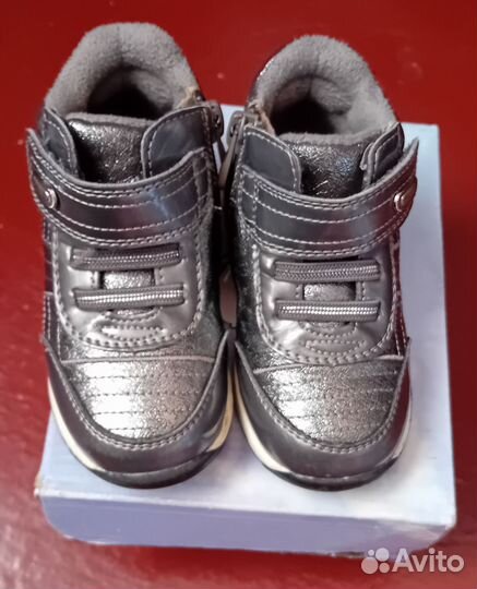 Ботинки демисезонные для девочки 22 размер