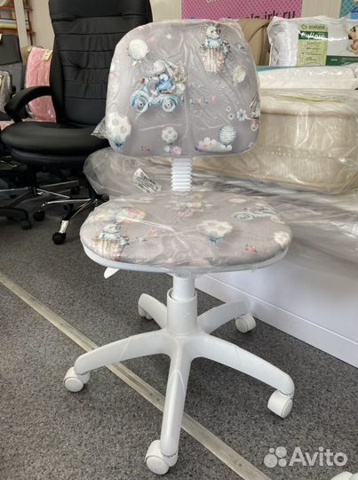 Кресло компьютерное детское Форум белый