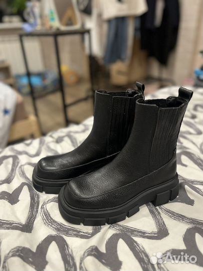 Ботинки женские 36 размер