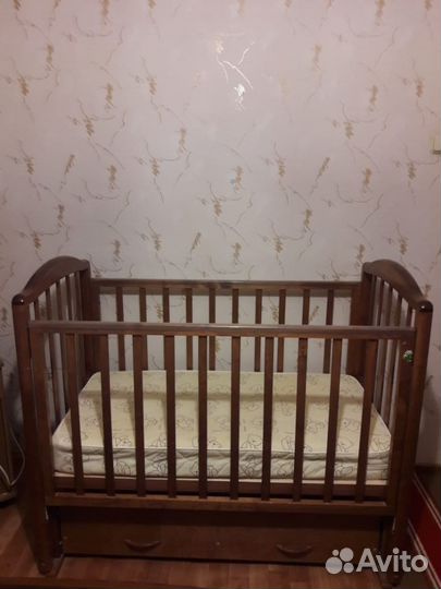 Кроватка детская