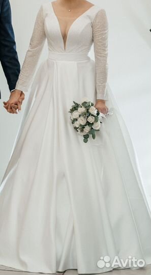 Свадебное платье