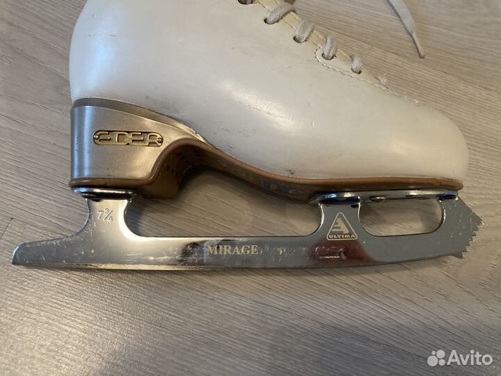 Фигурные коньки edea