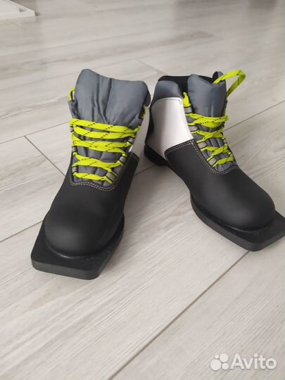 Лыжные ботинки 35 размер