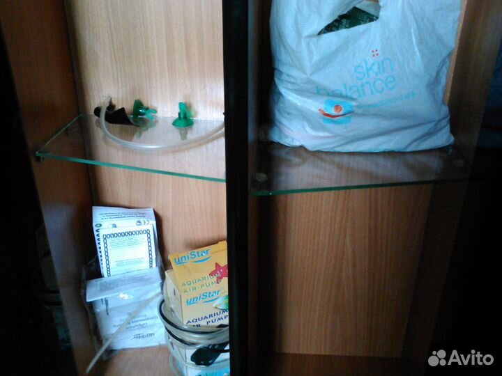 Аквариум с тумбой, компрессор