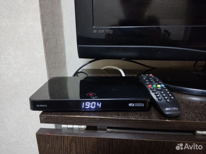 Ресивер триколор GS B621L