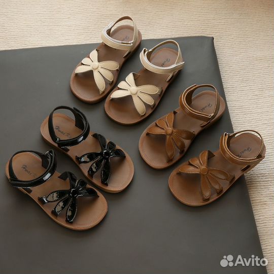 Сандалии для девочки