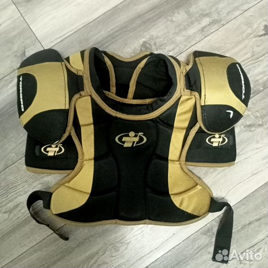 Хоккейный нагрудник torspo surge 21 S21SP