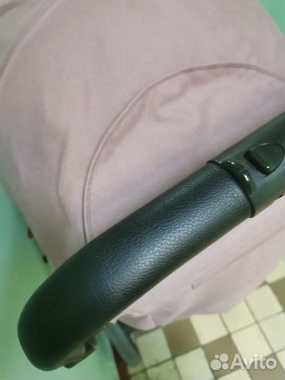 Прогулочная коляска carrello bravo