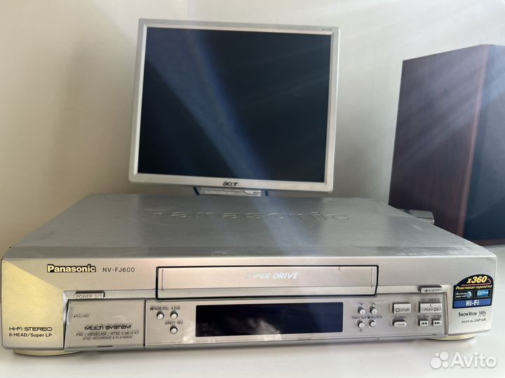 Видеомагнитофон Panasonic NV FJ600