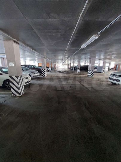 Машиноместо, 16 м²