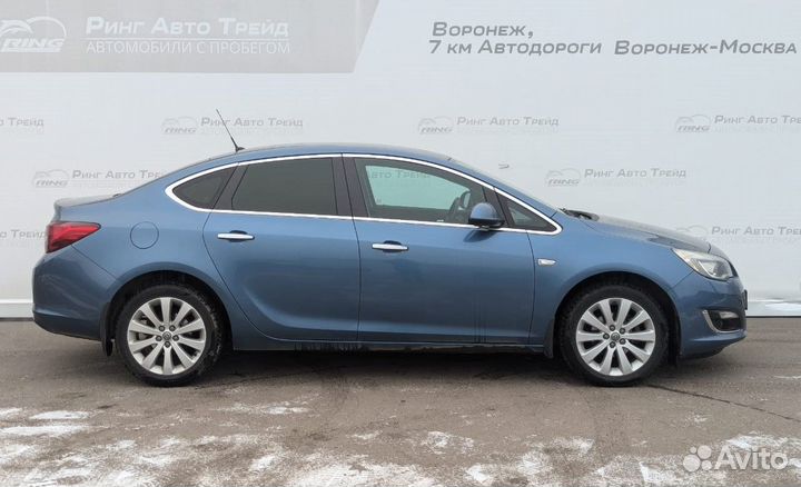 Opel Astra 1.6 МТ, 2013, 125 000 км