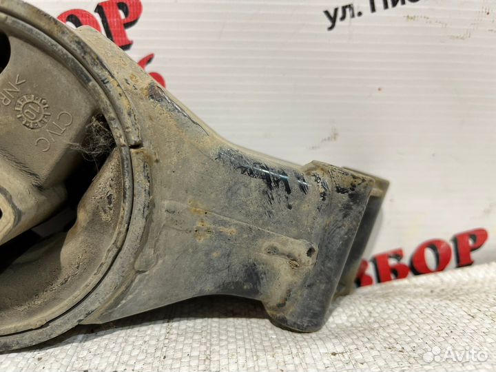 Опора двигателя Opel Astra J, Chevrolet Cruze