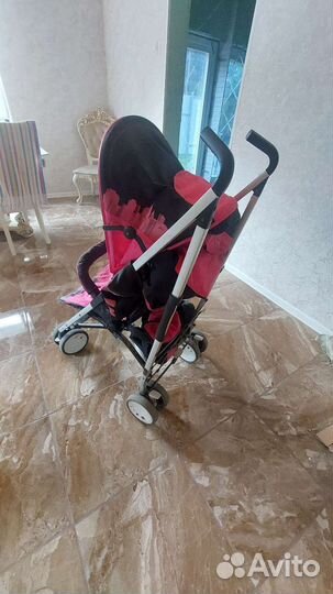 Прогулочная коляска