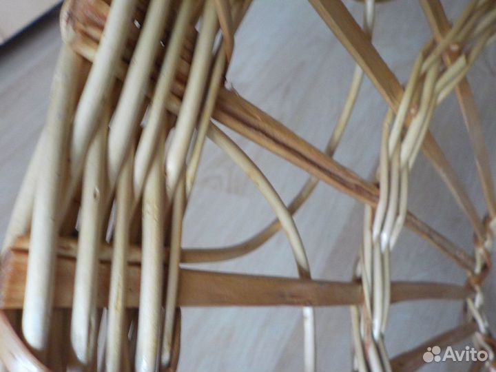 Старые плетеные предметы абажур корзины лоза
