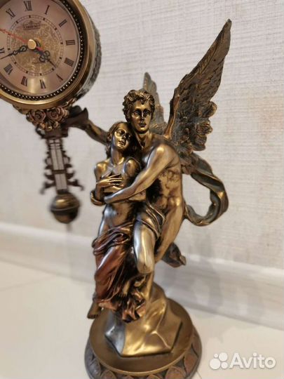Каминные часы Амур и Психея с маятником