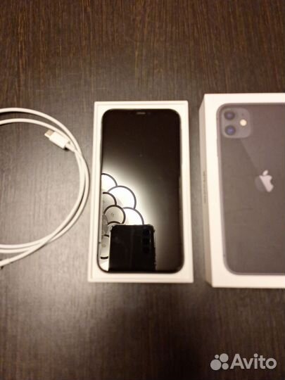 iPhone 11, 64 ГБ