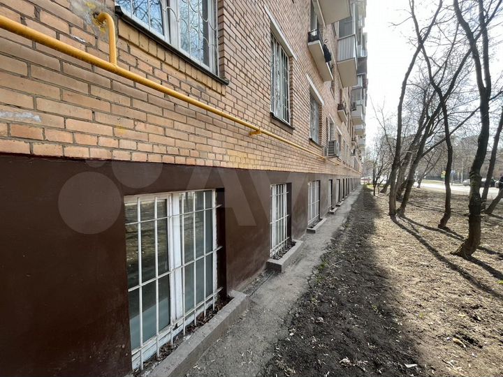 Продажа торгового помещения, 440 м²