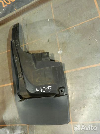 Брызговик задний левый - Lexus LX 3