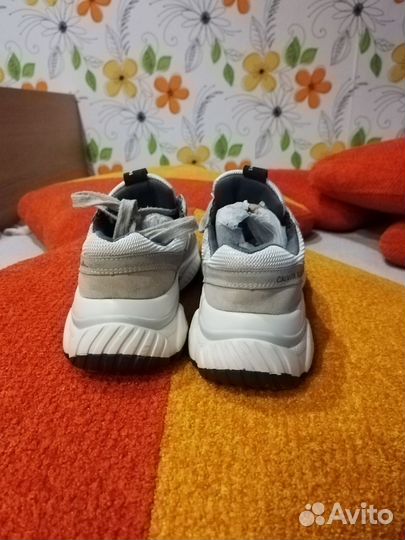 Кроссовки женские 39 размер