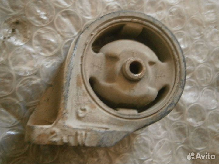 Опора кронштейн подушка Хёндай соната Киа Мадженти