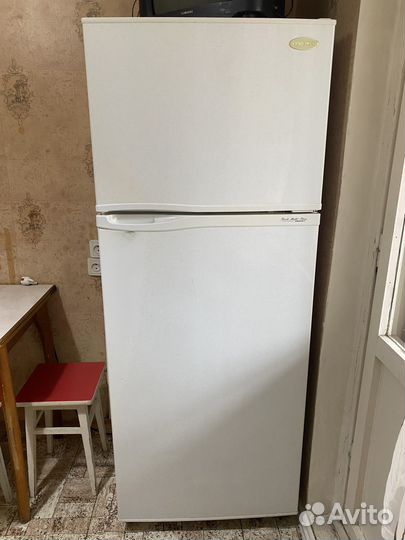 Холодильник Daewoo б/у в хорошем состоянии